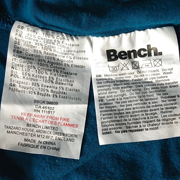 GIFT WITH PURCHASE Boys size 9/10 Bench t-shirt - Picture 3 of 5